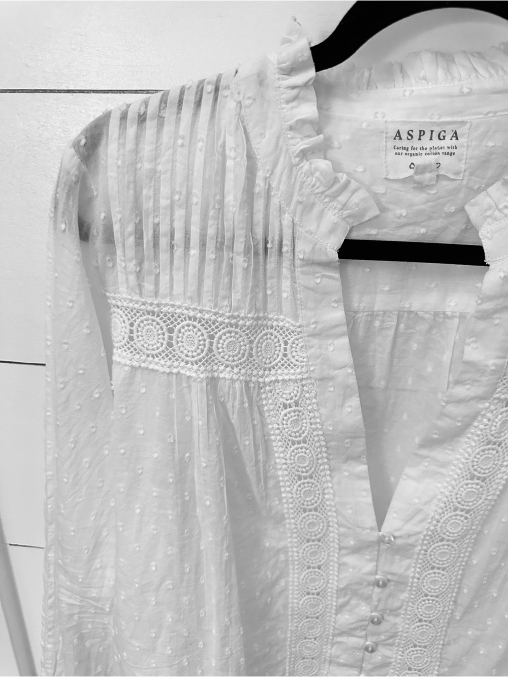 Aspiga L Carrie Dobby white Eyelet Pintuck 100% organic Cotton cottagecore top - Picture 4 of 15